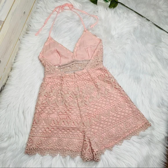 SEE NEW LISTING! LUSH Blush Pink Crochet Lace Sleeveless Romper - Picture 5 of 8